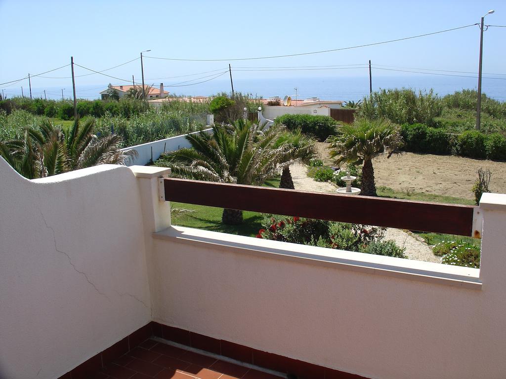 Quinta Beira-Mar Bed & Breakfast Azenhas do Mar Room photo